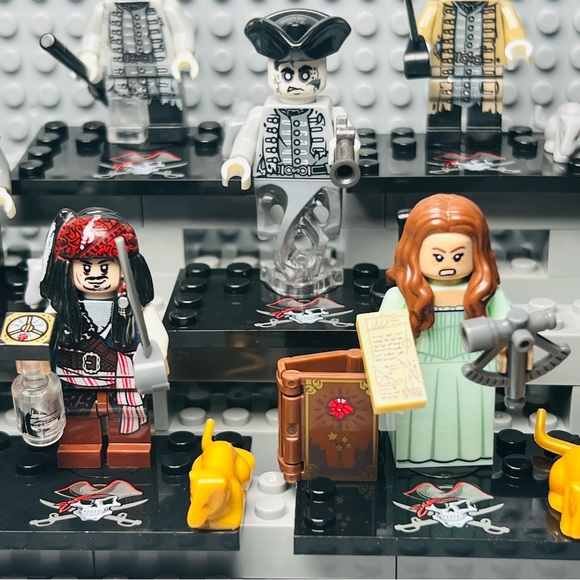 Pirates of the Caribbean: Dead Men Tell No Tales Custom Minifigures Lot of 8 - Picture 3 of 6